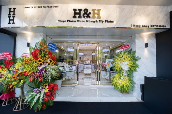 Showroom H&H đầu tiên tại Số 3 Hàng Khay, HN – Khởi đầu cho sự nghiệp kinh doanh của Thế Anh về sản phẩm làm đẹp và chăm sóc sức khỏe cao cấp có nguồn gốc từ thiên nhiên